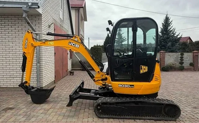 Послуги міні екскаватора JCB. Послуги міні екскаватора JCB.