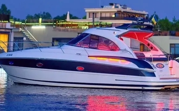 Катер-яхта Bavaria 37 Sport HT VIP Катер-яхта Bavaria 37 Sport HT VIP