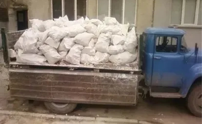 Вивіз будівельного сміття, послуги завантаження Вивіз будівельного сміття, послуги завантаження