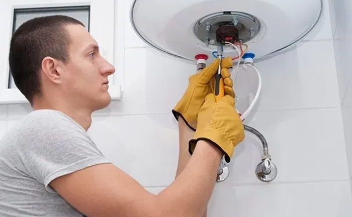 Чищення бойлера, ремонт, електромонтажні роботи, виклик на дом Чищення бойлера, ремонт, електромонтажні роботи, виклик на дом