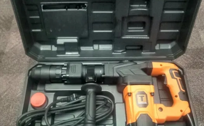 Відбійний молоток 22Дж Tekhmann TDH-1722 MAX.