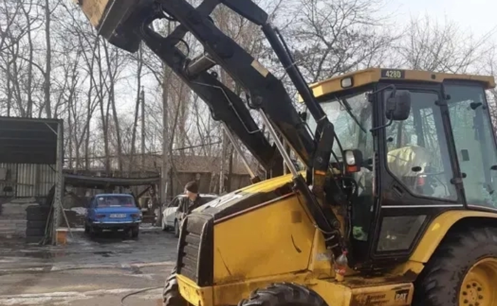 Экскаватор - навантажувач Послуги для населення та підприємств Экскаватор - навантажувач Послуги для населення та підприємств