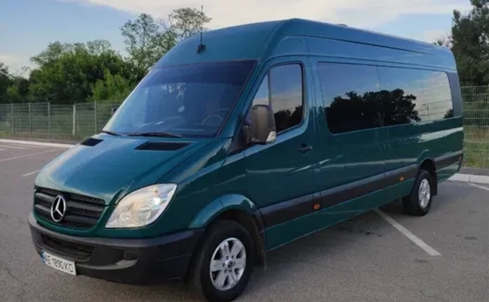 Надаємо автобуси в користування. Також послуги пасажирських перевезень. Надаємо автобуси в користування. Також послуги пасажирських перевезень.