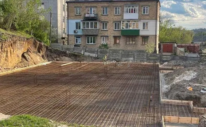 Фрезерування, шліфування бетону Ремонт промислових підлог Наливний пол