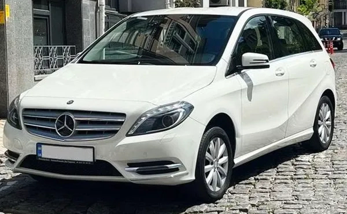 437 Авто на весілля Mercedes Benz W246 B class білий