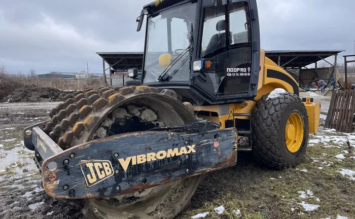 Послуги катка JCB Послуги катка JCB