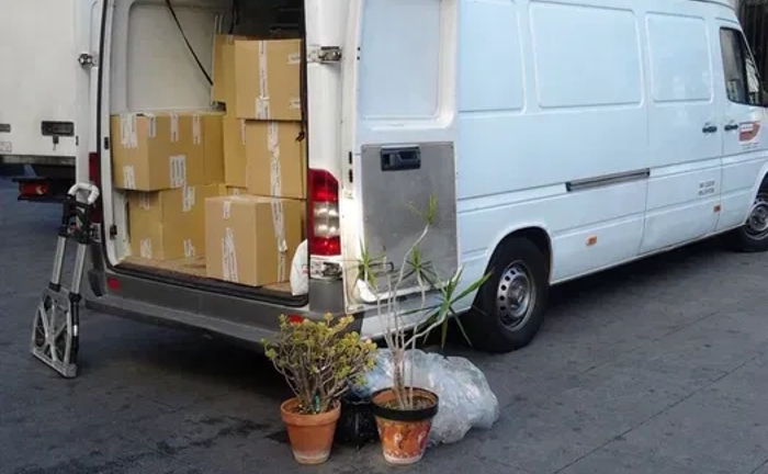 Займаємось вантажними перевезенням по місту, області та за її межами. Займаємось вантажними перевезенням по місту, області та за її межами.