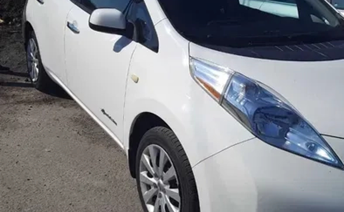 Автомобіль Nissan Leaf (Ніссан Ліф) 2016 р.в. Автомобіль Nissan Leaf (Ніссан Ліф) 2016 р.в.