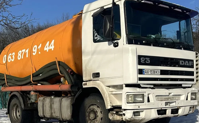 Асенізатор Викачування зливних вигрібних ям Асенізатор Викачування зливних вигрібних ям