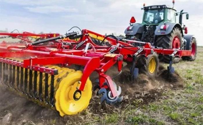 Борона-ґрунтофреза для підготовки поля Борона-ґрунтофреза для підготовки поля