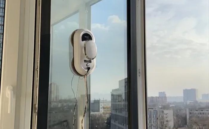 Робот для миття вікон Робот для миття вікон