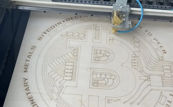 Лазерне різання та гравіювання фанери, пластику, шкіри Лазерне різання та гравіювання фанери, пластику, шкіри