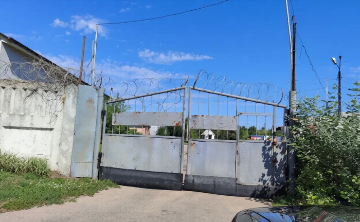 Парковка,парко місце під охороною