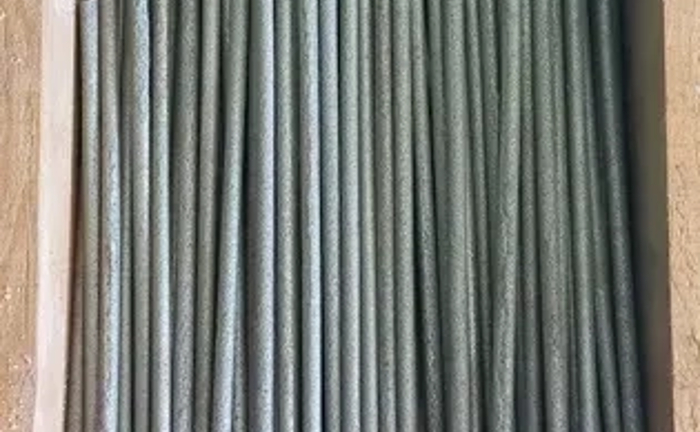 Закупаем Сармайт пруток ,электрод Сормайт Пр-27 в хорошем состонии.