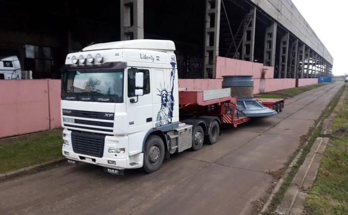 Перевозка негабаритных грузов по територии Украины ,СНГ,Европы и Азии Перевозка негабаритных грузов по територии Украины ,СНГ,Европы и Азии