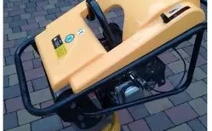 Вібронога бензинова Вібронога бензинова