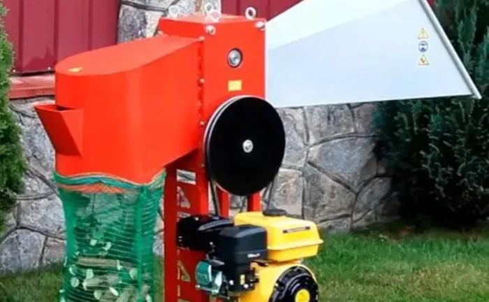 Подрібнювач і шепоріз гілок Подрібнювач і шепоріз гілок