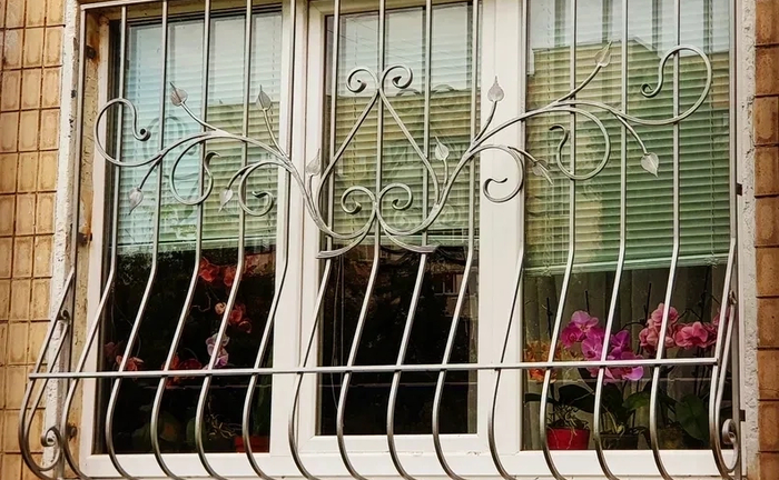 Решітки на вікна. Замір БЕЗКОШТОВНИЙ . Зробимо, доставимо, встановимо. Решітки на вікна. Замір БЕЗКОШТОВНИЙ . Зробимо, доставимо, встановимо.