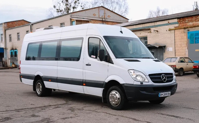 Пасажирські перевезення автобус, мікроавтобус, мінівен.