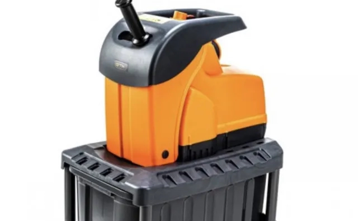 Подрібнювач гілок DS2800/45 «GTM» Подрібнювач гілок DS2800/45 «GTM»