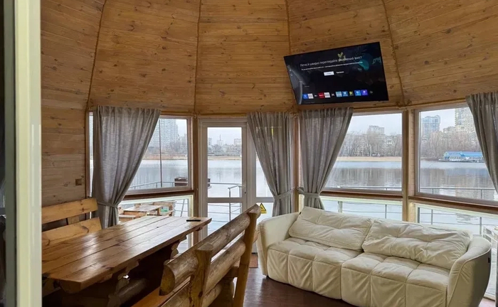 Зняти будинок з банею подобово, Гідропарк, будинок на воді