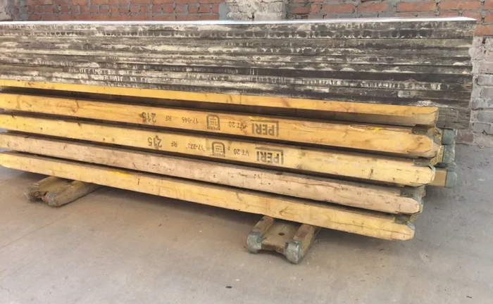 Опалубка горизонтальна фанера стійки