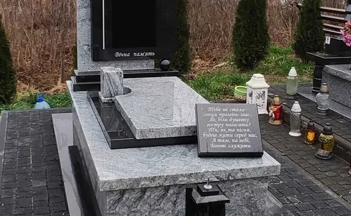 Виготовляємо пам'ятники з мармуру