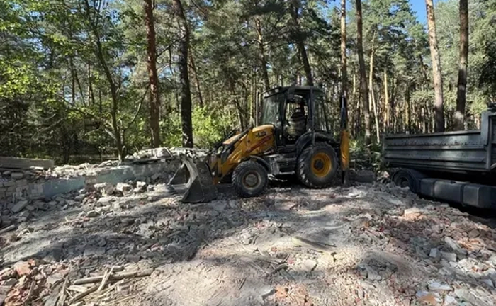 Спецтехніка ( JCB 3 , JCB 535 та дорожння техніка, ) Спецтехніка ( JCB 3 , JCB 535 та дорожння техніка, )