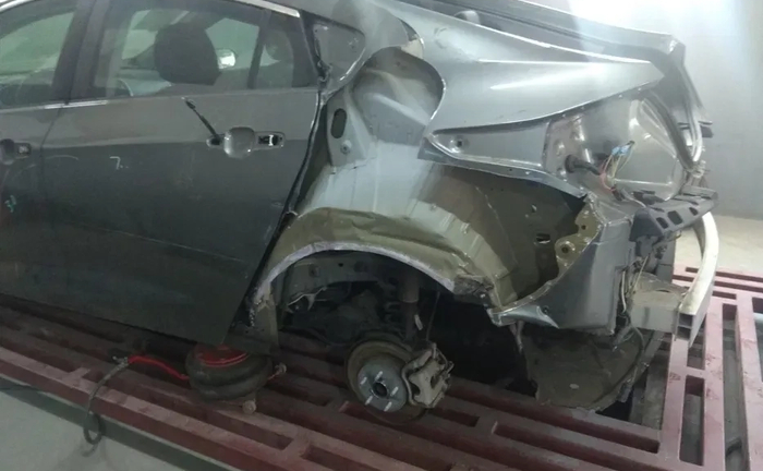 Фарбування авто, ремонт кузова, Рихтування авто, Стапельні роботи