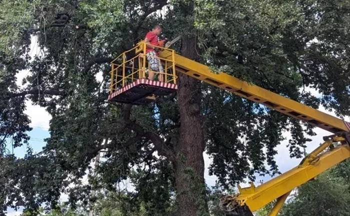 Надійні послуги автовишки. Телефонуйте!