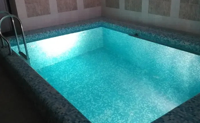 Сауна "Хвиля": Ваш ідеальний відпочинок із парною, басейном, послугами банщика та масажиста.