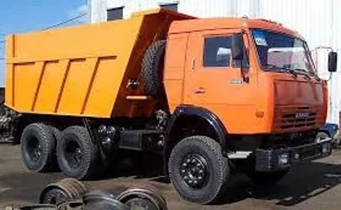 Самоскид вантажопідйомністю від 5 до 20 тонн Самоскид вантажопідйомністю від 5 до 20 тонн
