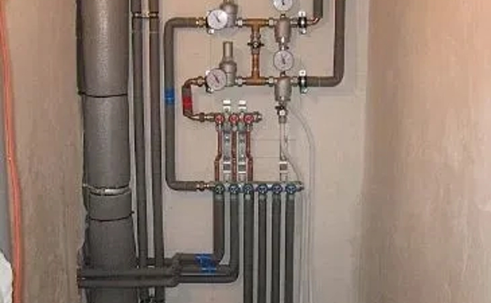 Послуги сантехніка: професійний ремонт, монтаж та заміна труб! Послуги сантехніка: професійний ремонт, монтаж та заміна труб!