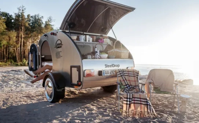 Стильний кемпер STEELDROP для відпочинку