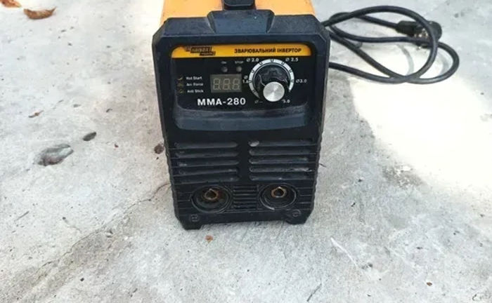 Зварювальний інвертор MMA-280 для дому та майстерні Зварювальний інвертор MMA-280 для дому та майстерні