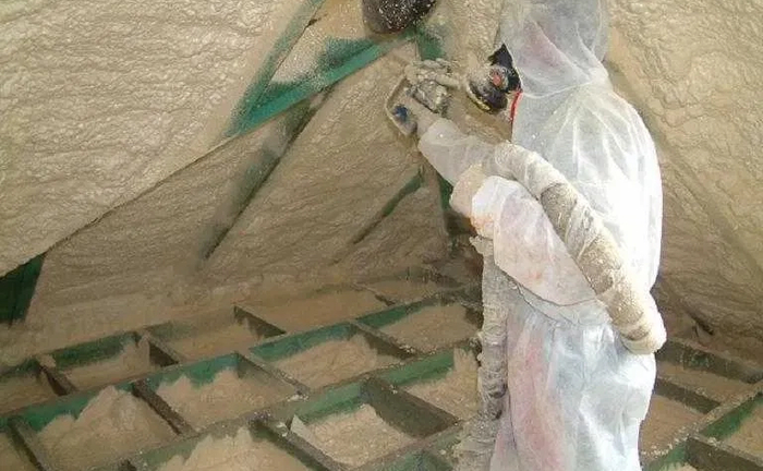 УТЕПЛЕННЯ ПІНОЮ - ППУ (м’якою піною) дахи,мансарди,перекриття