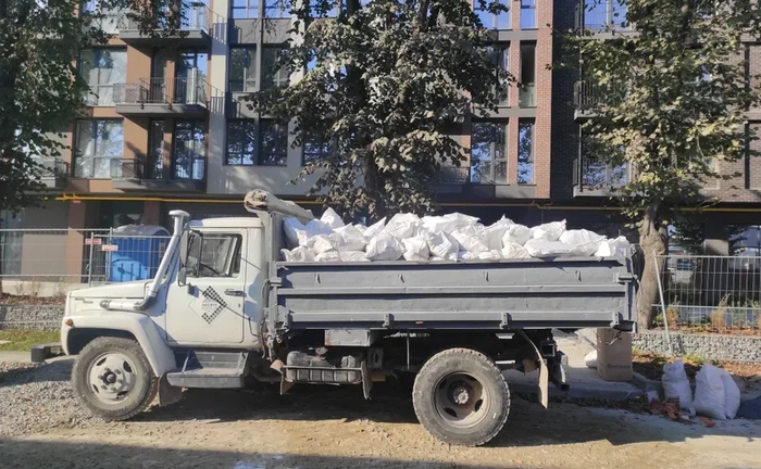 Вантажники + демонтаж + вивіз сміття — комплексне рішення
