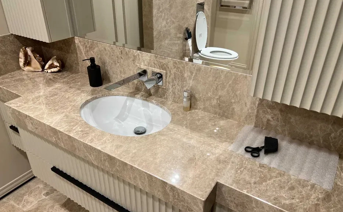 Виготовлення стільниць, підвіконь, камінів з мармуру, граніту Виготовлення стільниць, підвіконь, камінів з мармуру, граніту