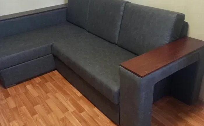 Перетяжка та професійний ремонт м'яких меблів будь-якої складності Перетяжка та професійний ремонт м'яких меблів будь-якої складності