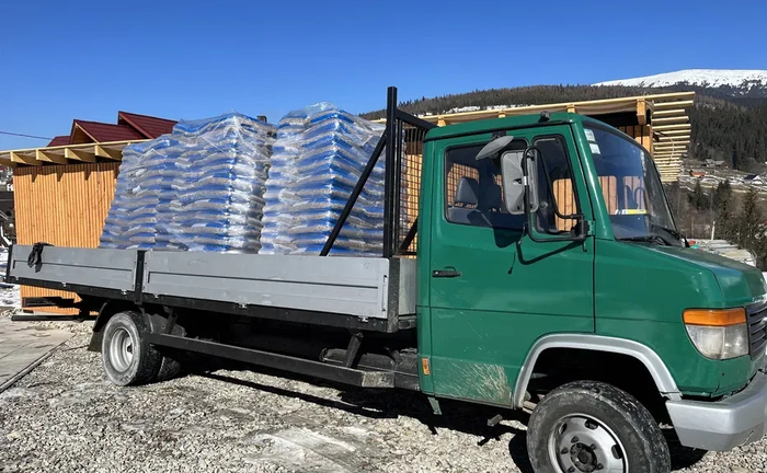 Вантажні перевезення бортовим авто, бортовий, платформа Вантажні перевезення бортовим авто, бортовий, платформа