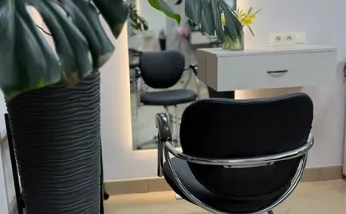 Перукар. Салон краси, Робоче місце.