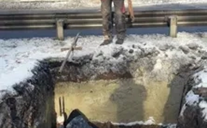 Прокол під дорогою: ВОДА, КАНАЛІЗАЦІЯ.