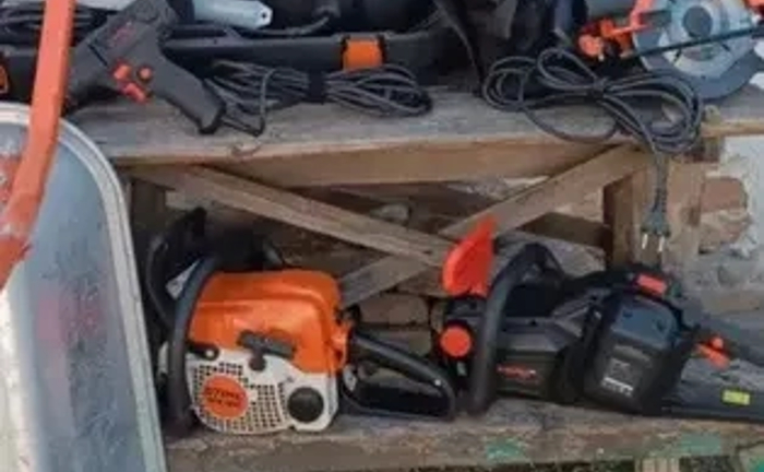 Інструменти , відбійний молоток потужністю 45 Дж. Інструменти , відбійний молоток потужністю 45 Дж.