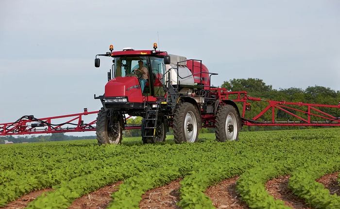 Обприскувач CASE IH (332). Економія препаратів та захист врожаю. Обприскувач CASE IH (332). Економія препаратів та захист врожаю.
