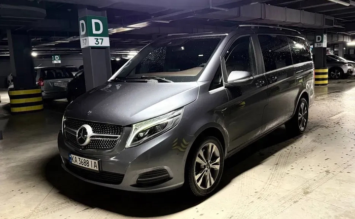 Mercedes-Benz V 250 4MATIC Mercedes-Benz V 250 4MATIC