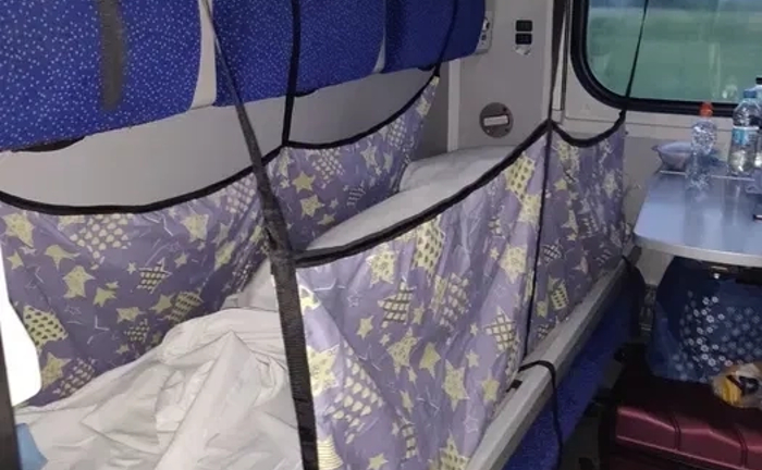 Манеж у потяг для дітей Манеж у потяг для дітей