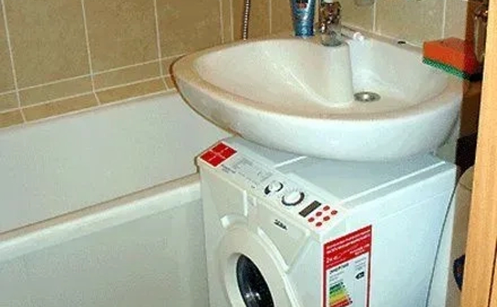 Всі послуги сантехніка, бойлери та пралки, прочищення каналізації Всі послуги сантехніка, бойлери та пралки, прочищення каналізації