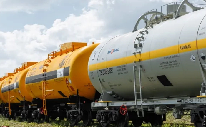 Вагон-Цистерна: Ефективна логістика рідких вантажів Вагон-Цистерна: Ефективна логістика рідких вантажів