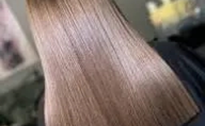 Перукарськи послуги, вирювнювання волосся різним способом