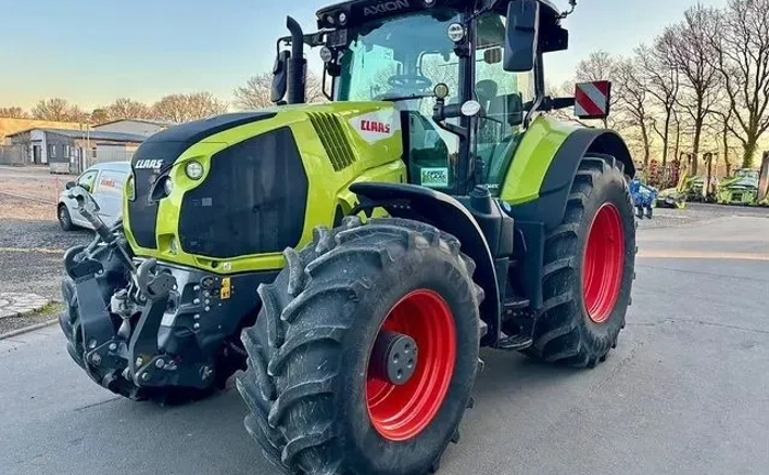 Потужний Трактор CLAAS Atlas (1661)